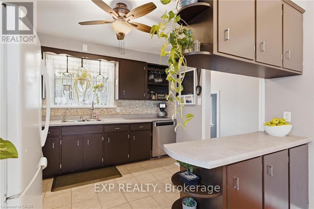 120 ELGIN CRESCENT - 14