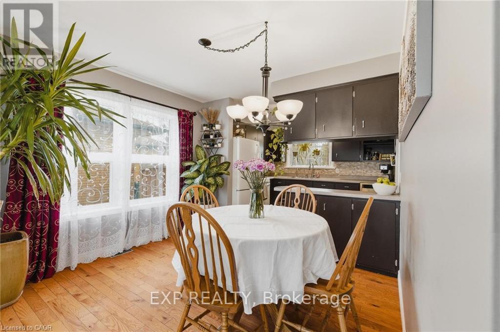 120 ELGIN CRESCENT - 18