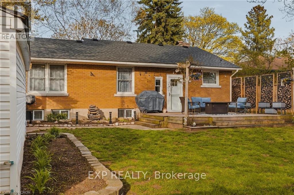 120 ELGIN CRESCENT - 29