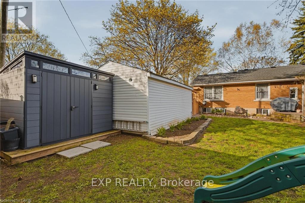 120 ELGIN CRESCENT - 31