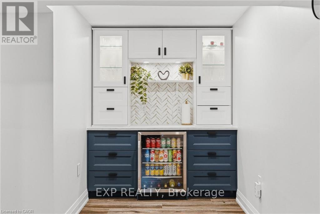 120 ELGIN CRESCENT - 5