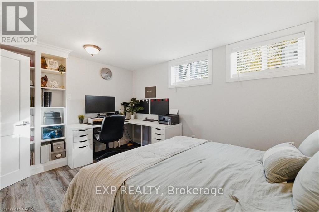 120 ELGIN CRESCENT - 9