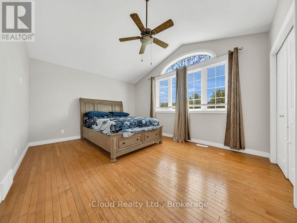 308 KEEWATIN AVENUE - 22