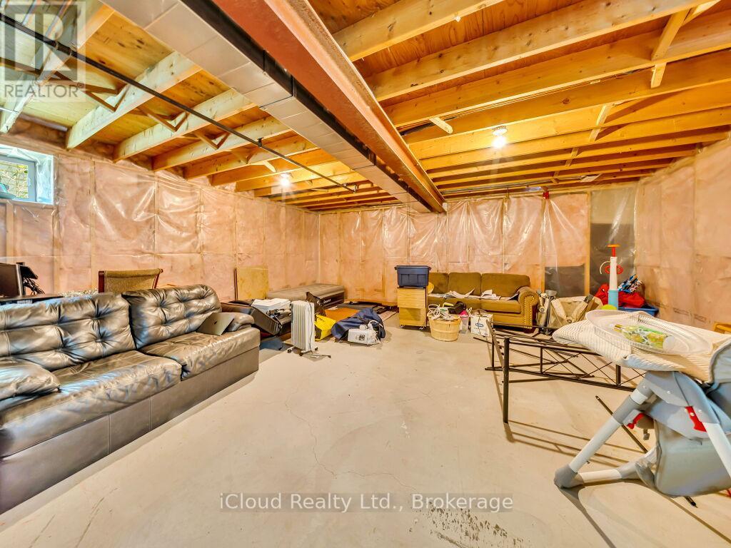308 KEEWATIN AVENUE - 30