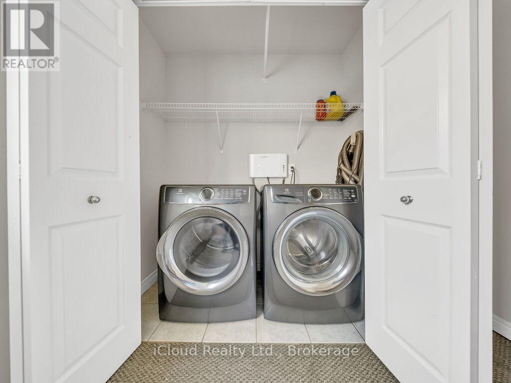 308 KEEWATIN AVENUE - 32