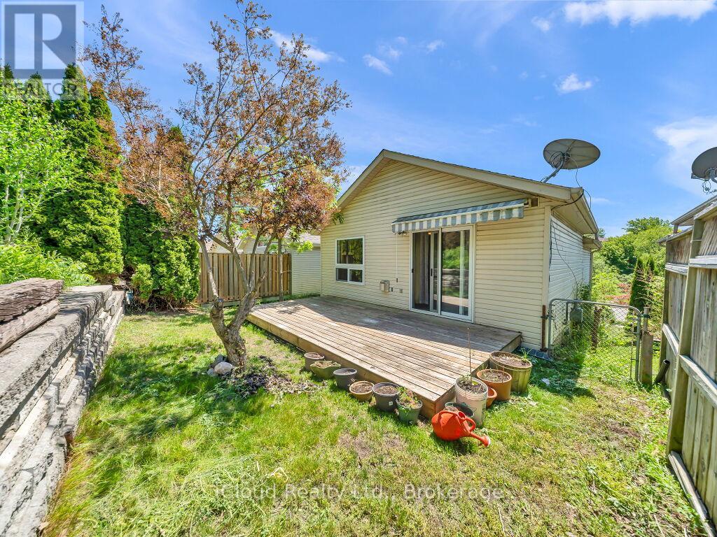 308 KEEWATIN AVENUE - 34