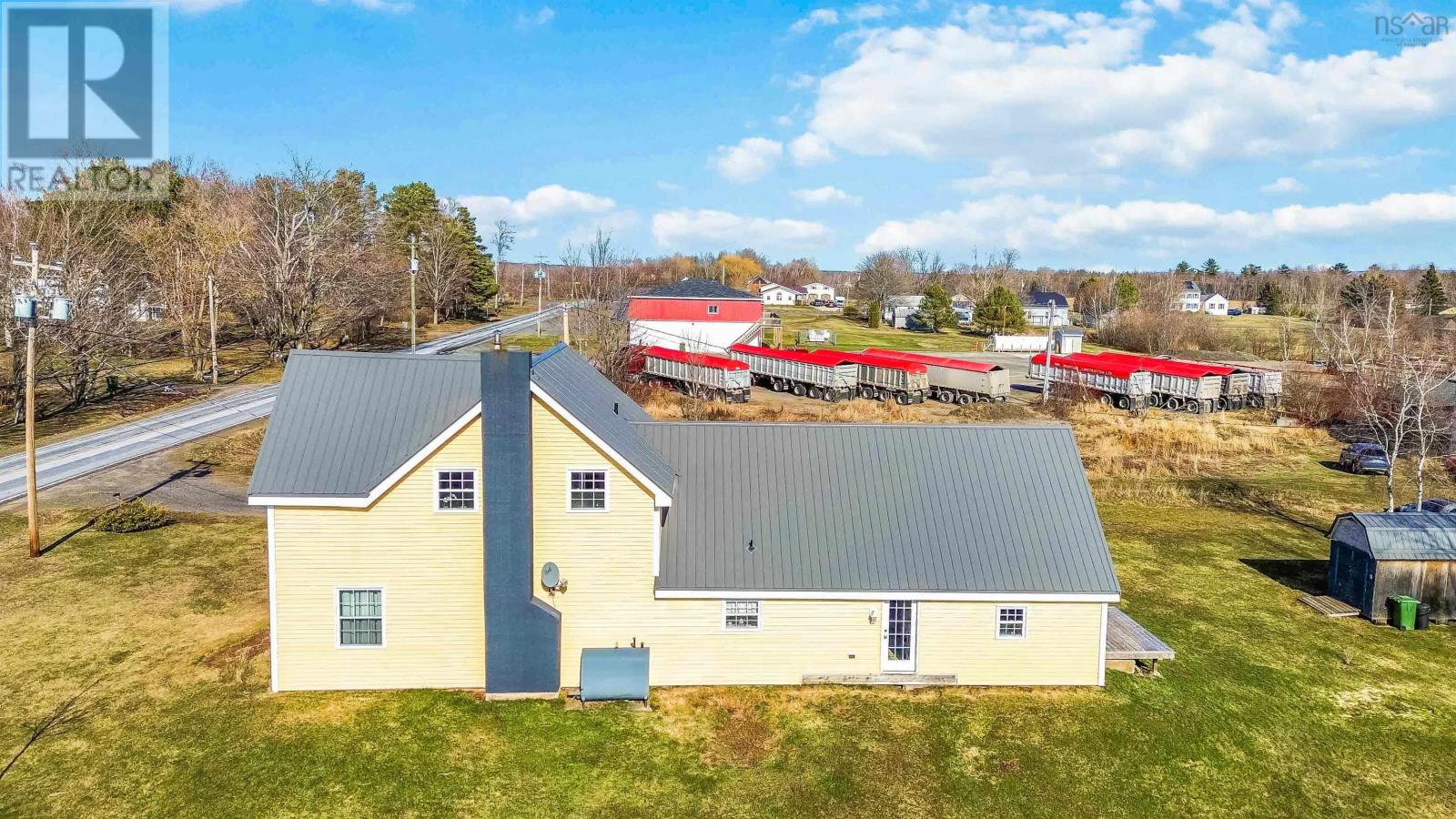 5692 Highway 221 - 37