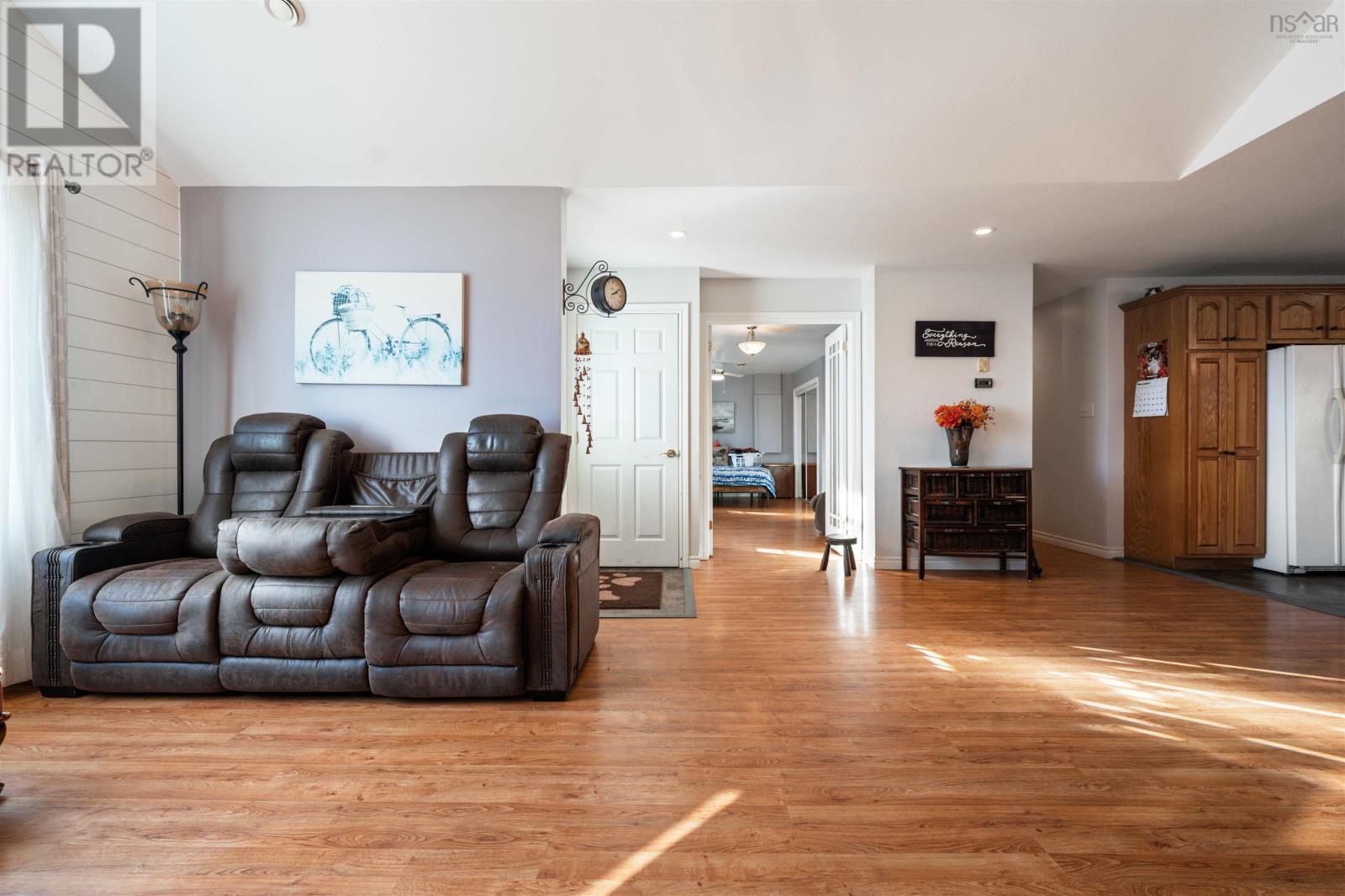 935 BROOKSIDE Road - 11