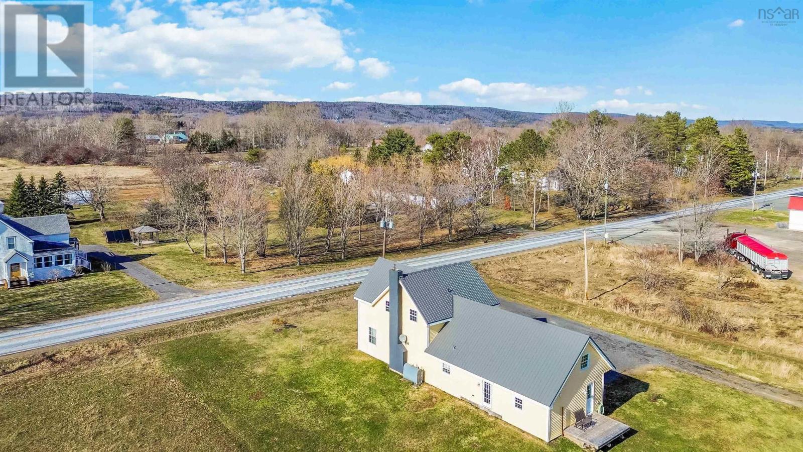 5692 Highway 221 - 39