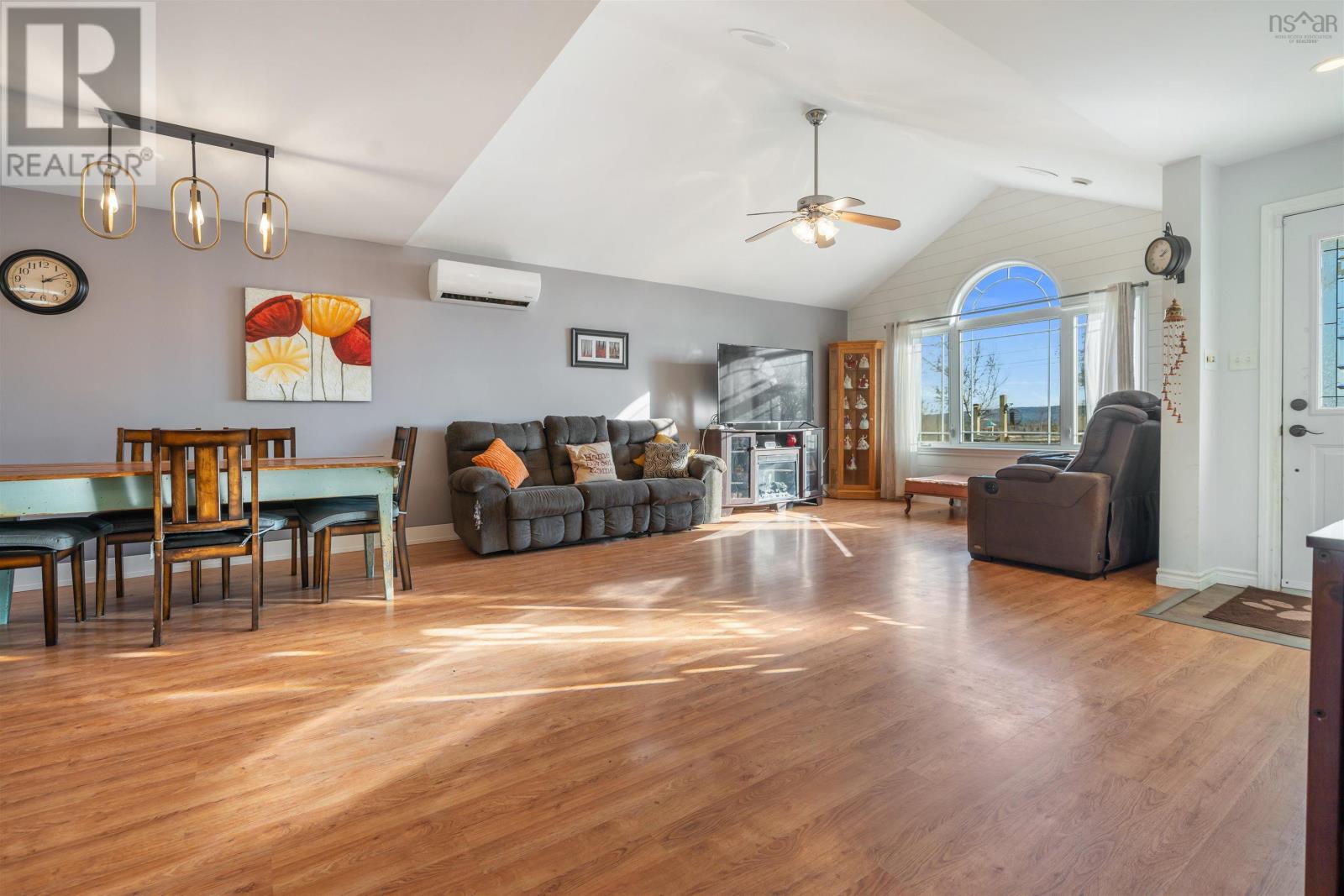 935 BROOKSIDE Road - 10