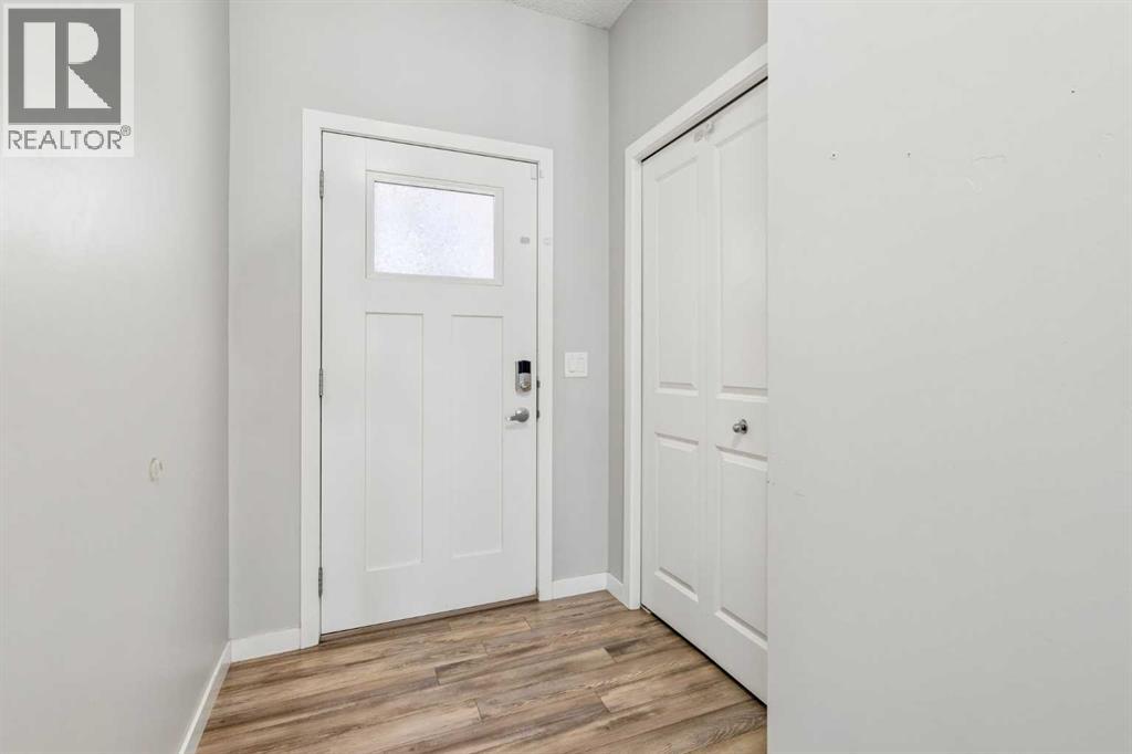 549 Hillcrest Road SW - 4