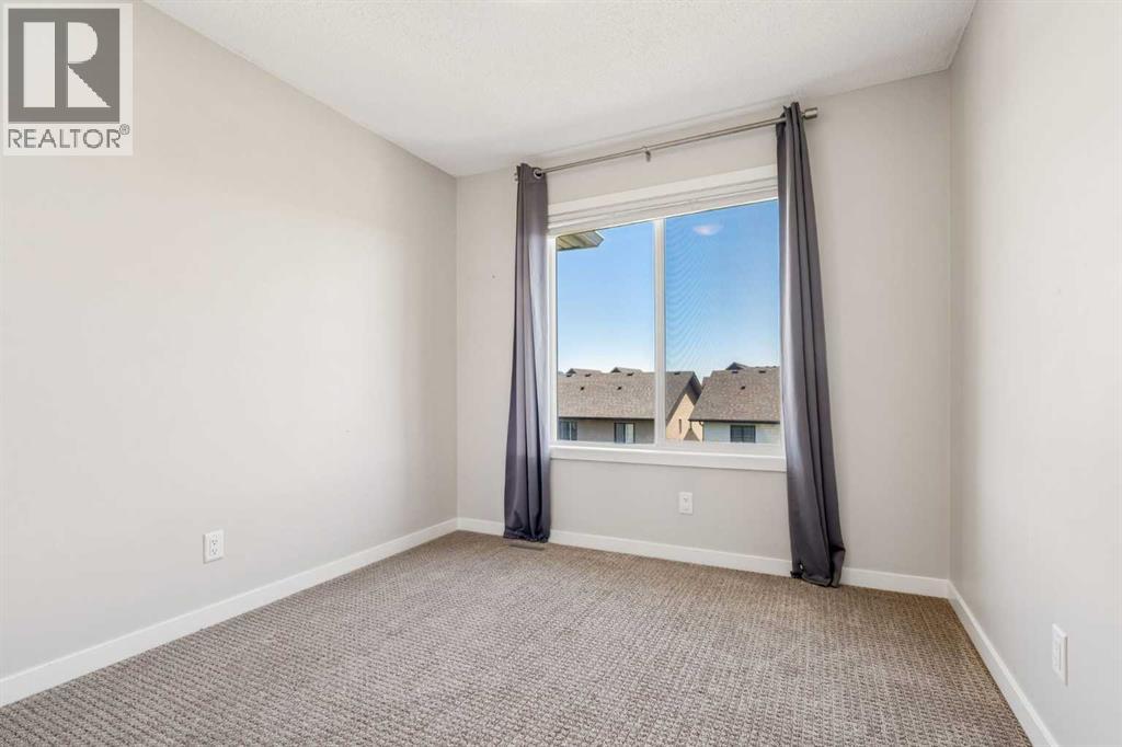 549 Hillcrest Road SW - 22
