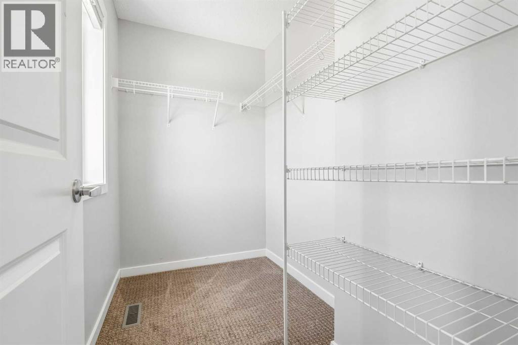 549 Hillcrest Road SW - 19