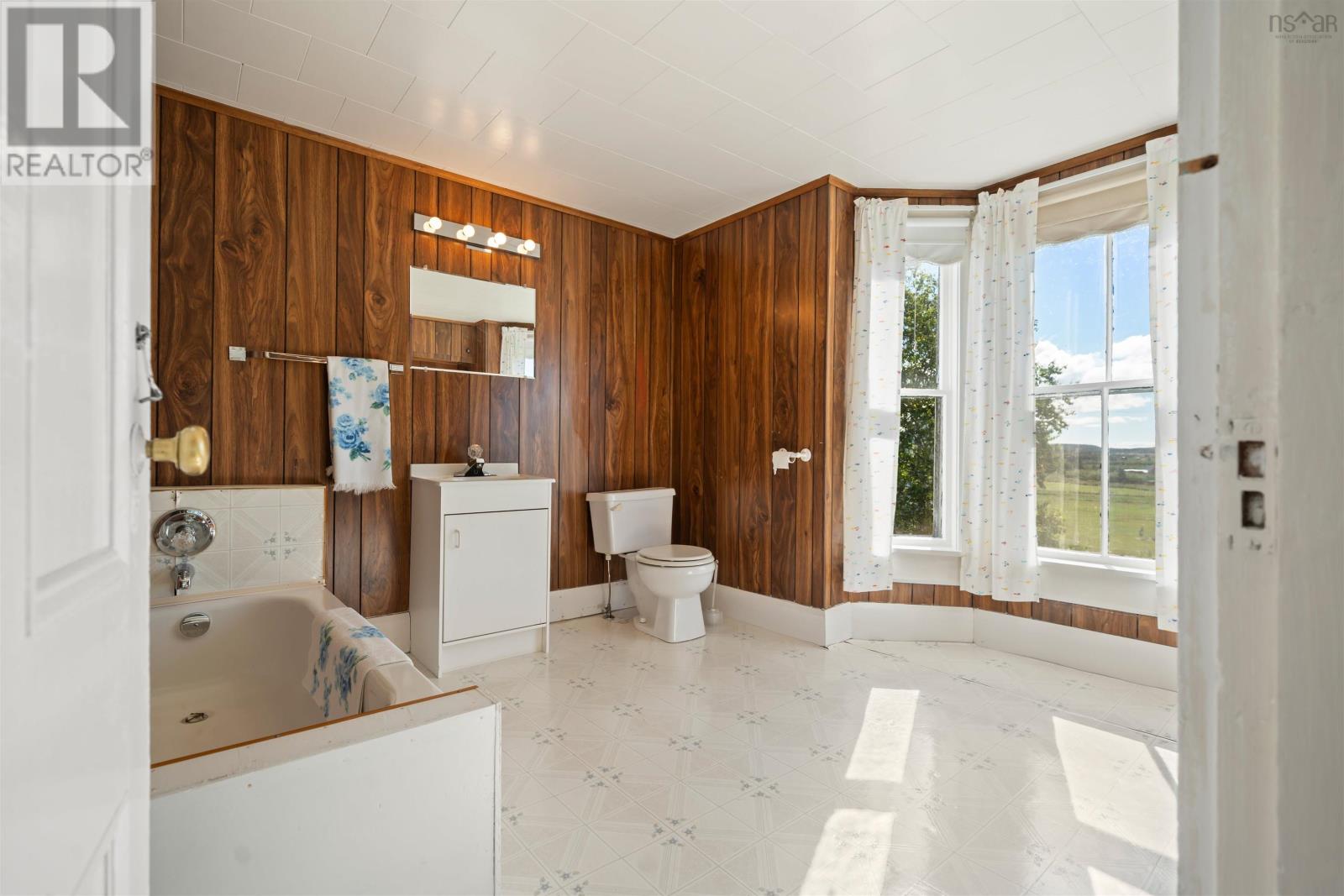 Property 33 of 49 of 1219 West Advocate Road
