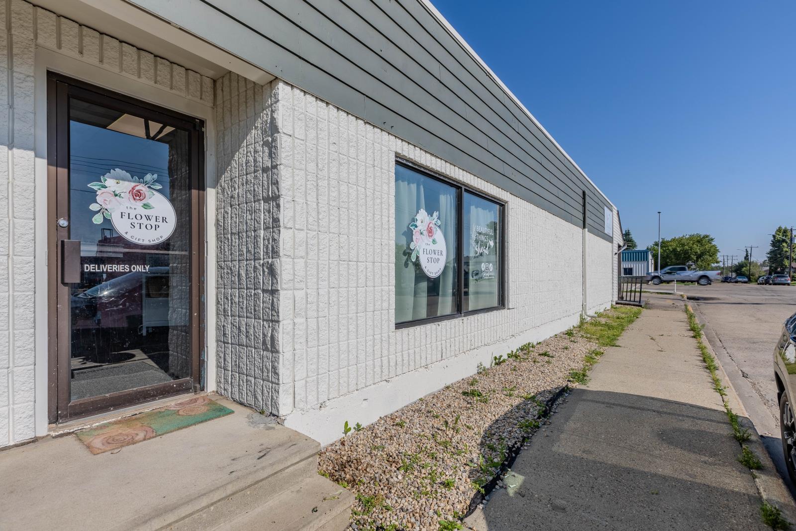 9918 104 Street - Photo 6