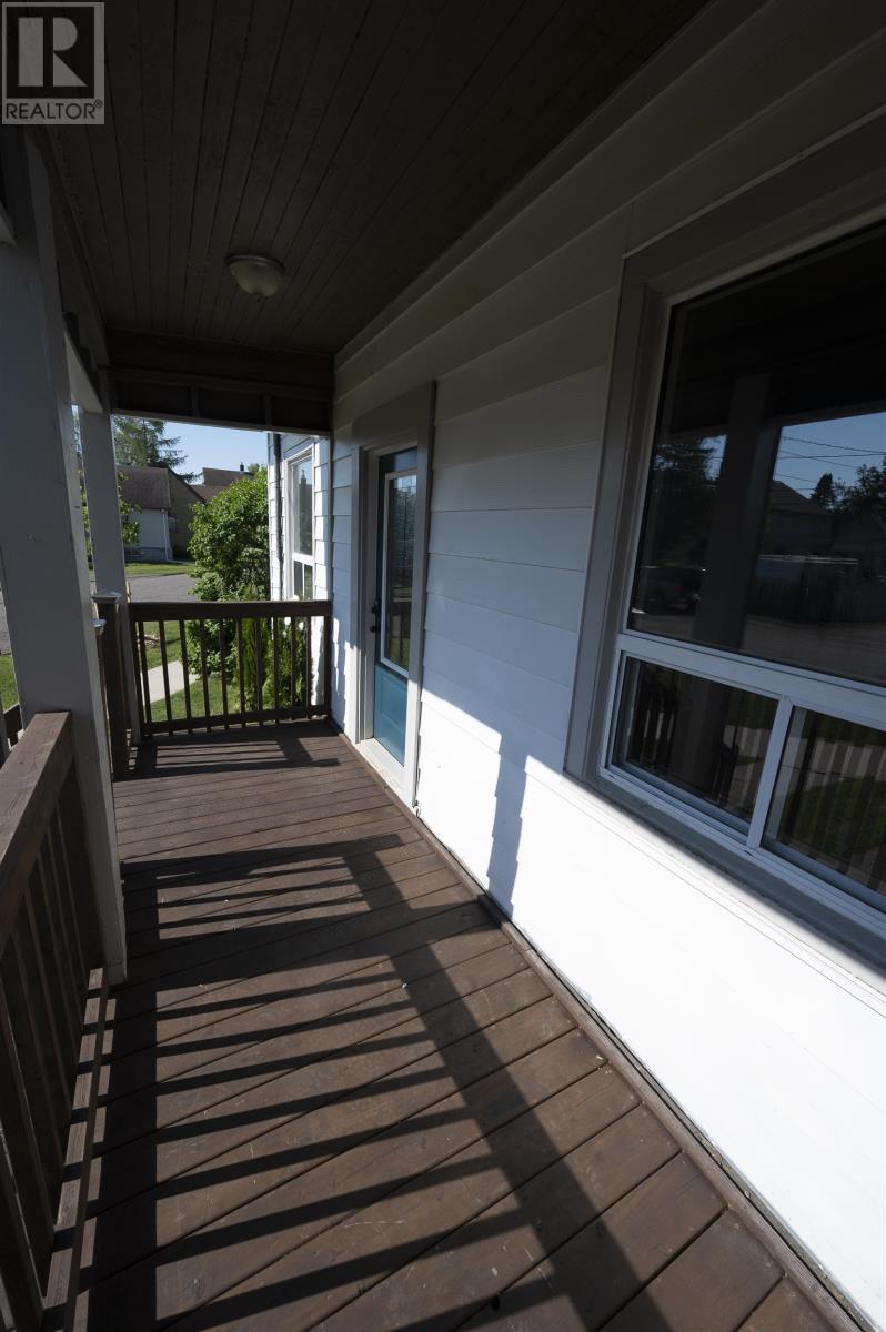349 Norah Street North - 3