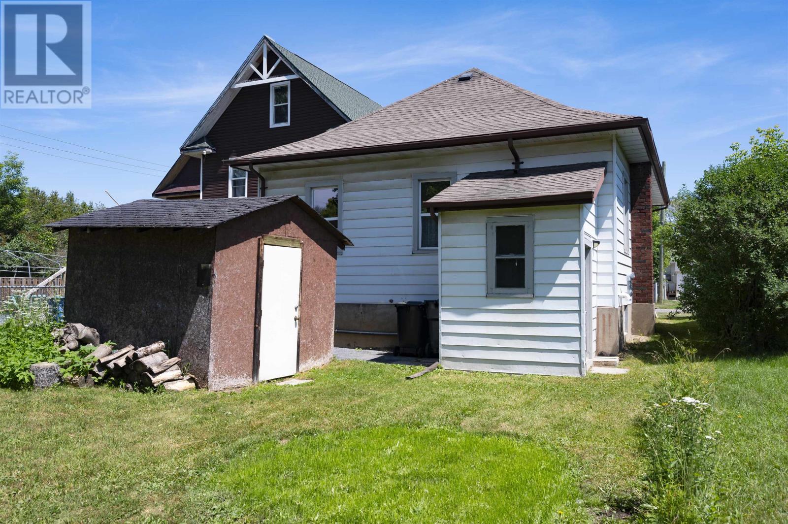 349 Norah Street North - 30
