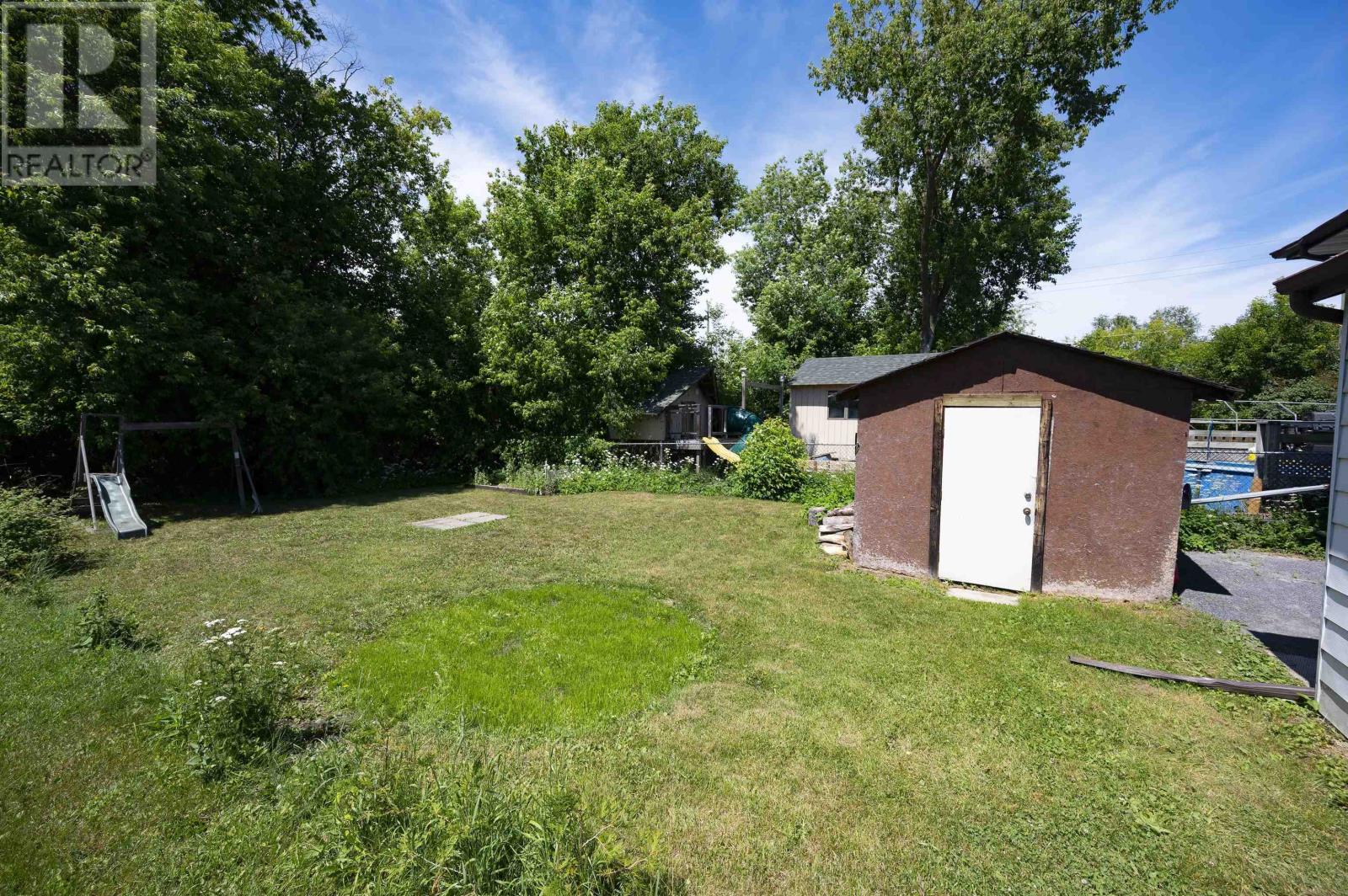 349 Norah Street North - 32