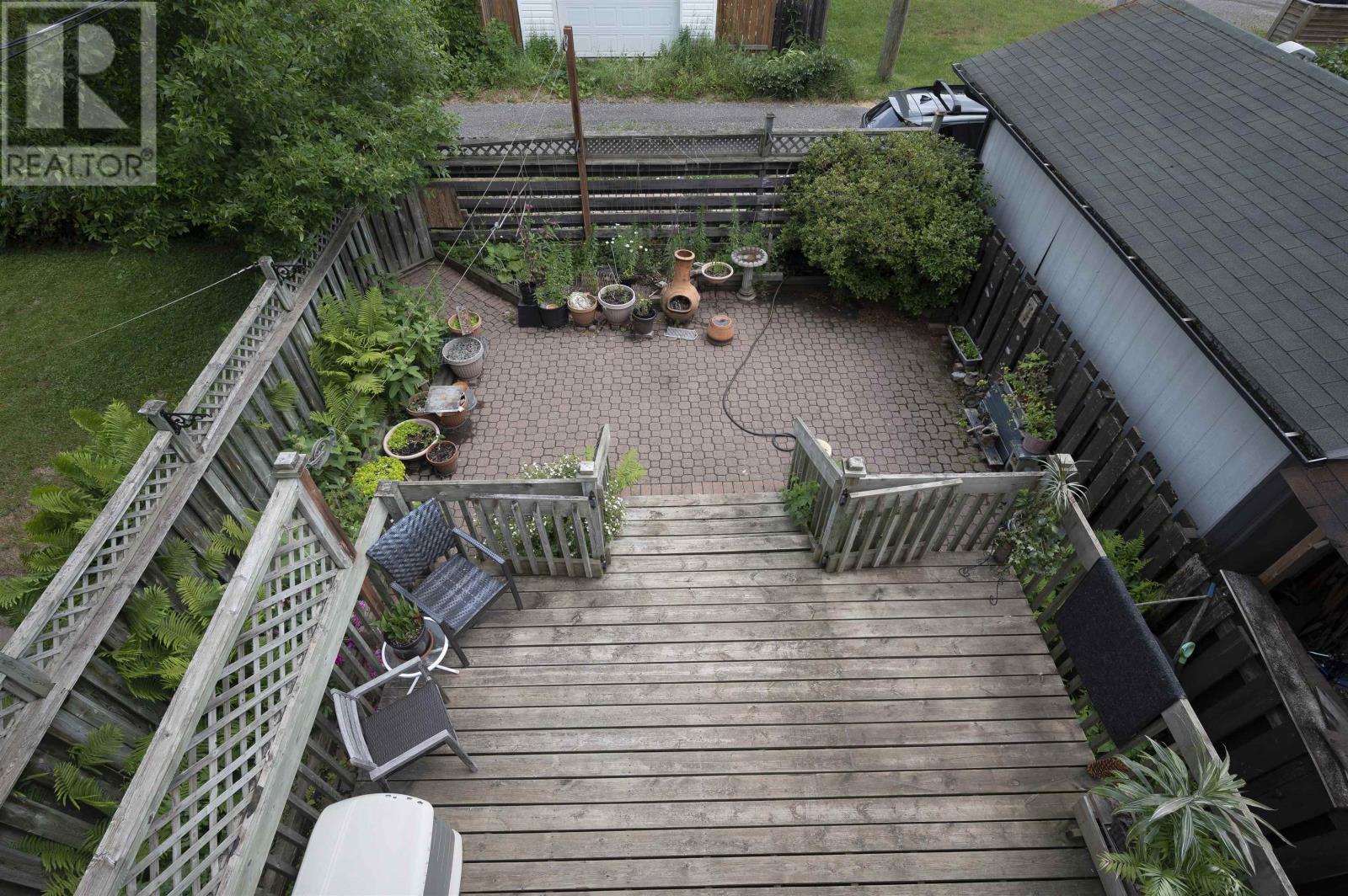 434 Norah Street South - 39