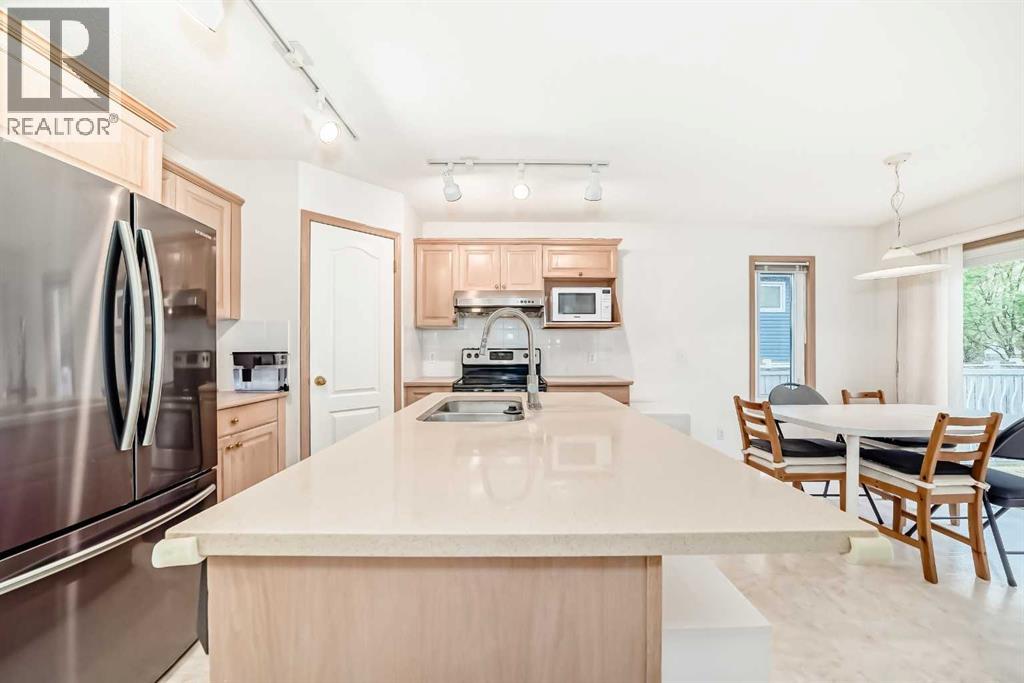 83 Hawkmount Green NW - 3