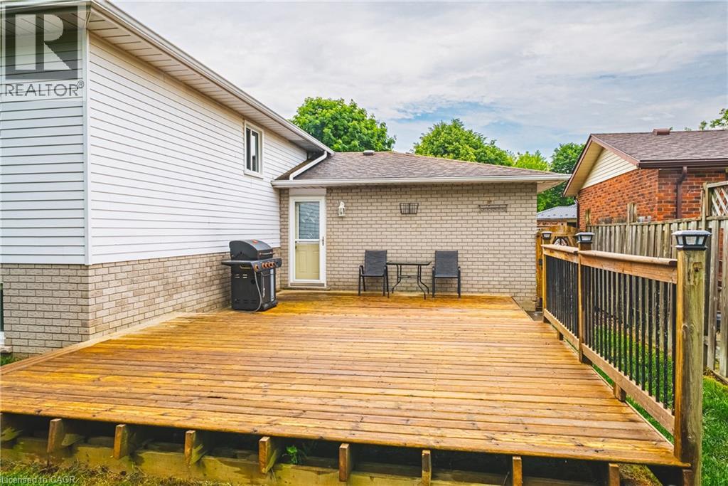 27 LUDLOW Crescent - 41