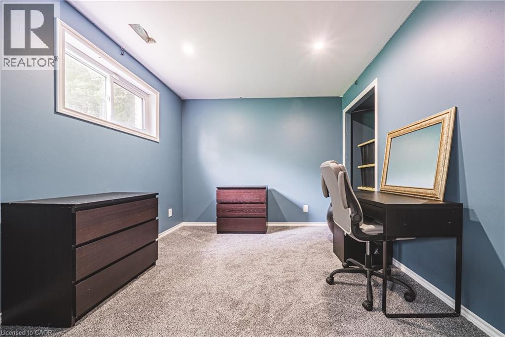 27 LUDLOW Crescent - 33