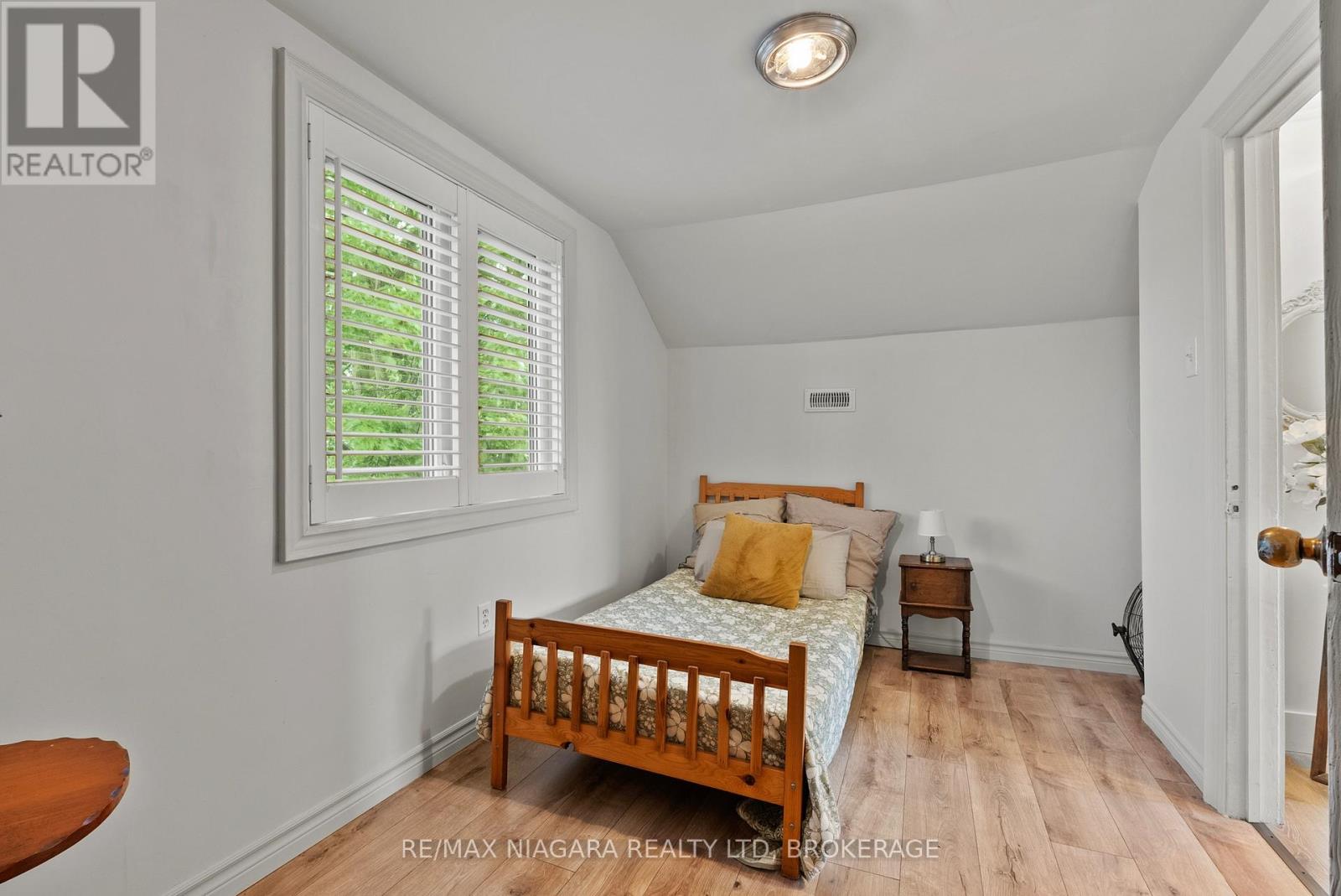 3 OSBORNE STREET - 23