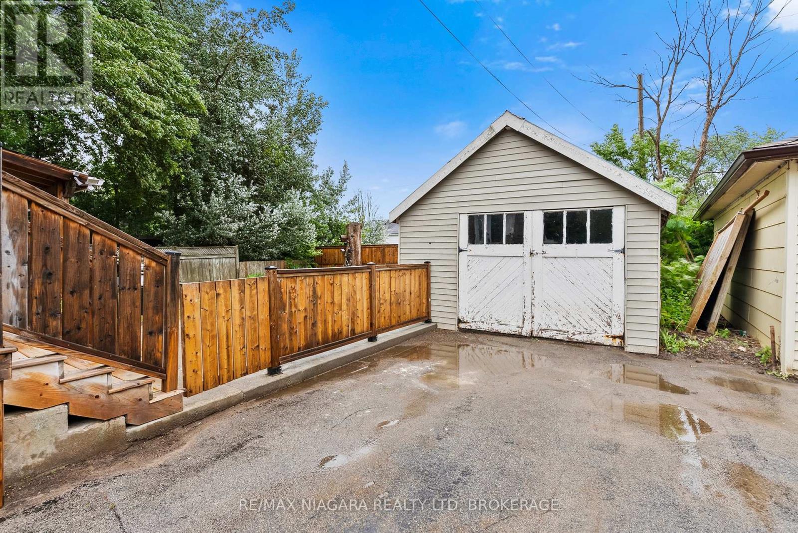 3 OSBORNE STREET - 35