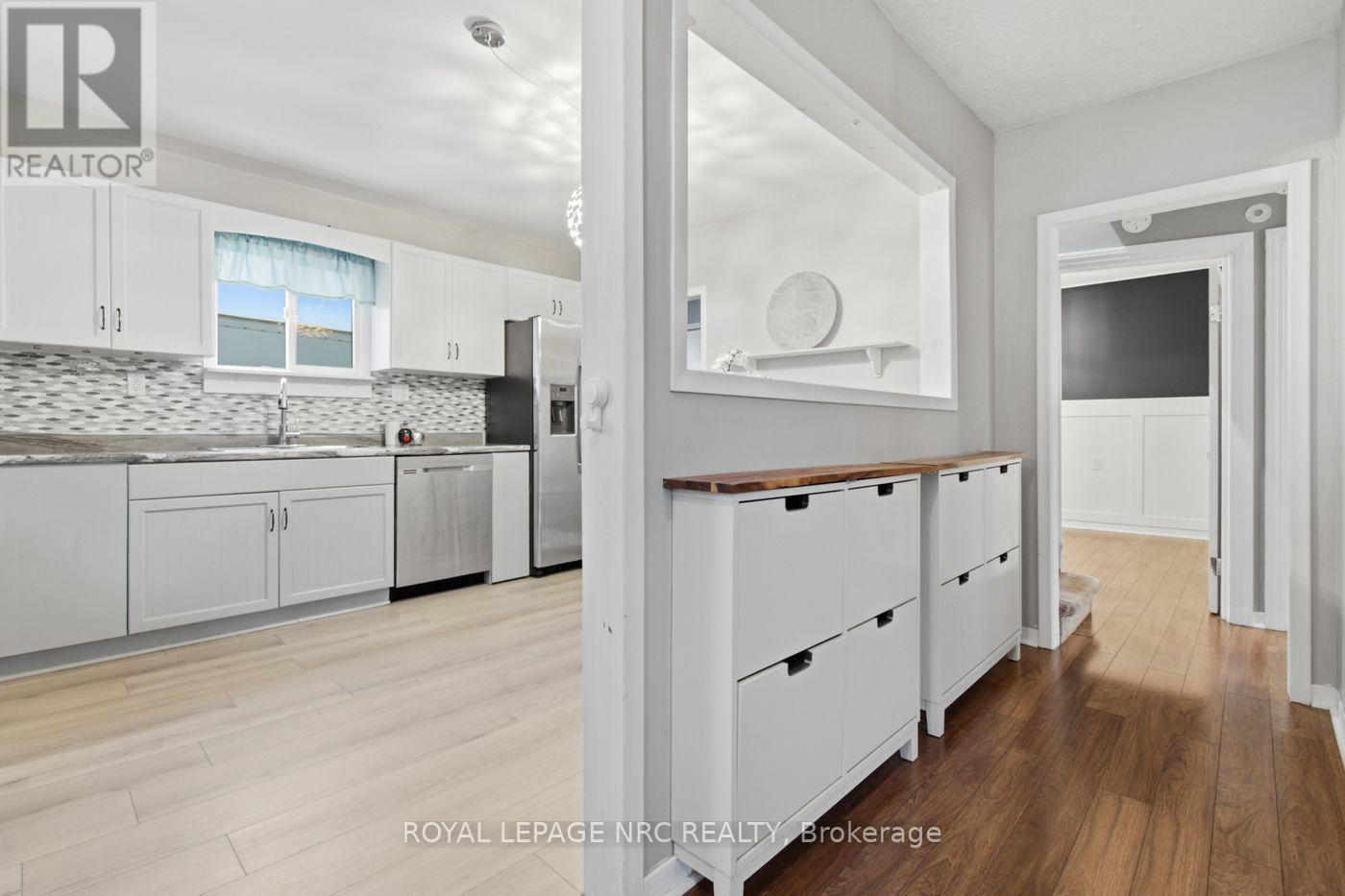 595 LINCOLN STREET - 10
