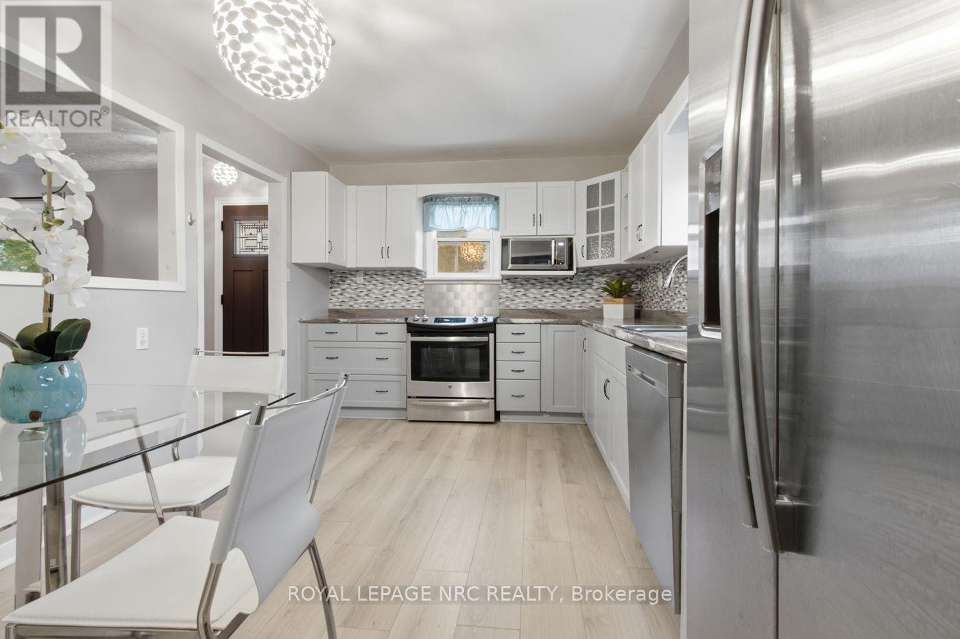 595 LINCOLN STREET - 12