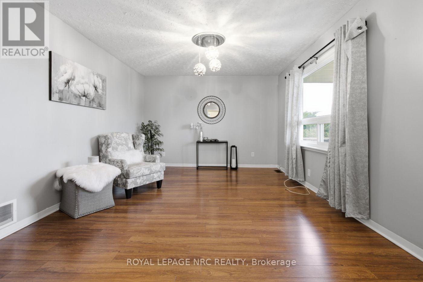 595 LINCOLN STREET - 6