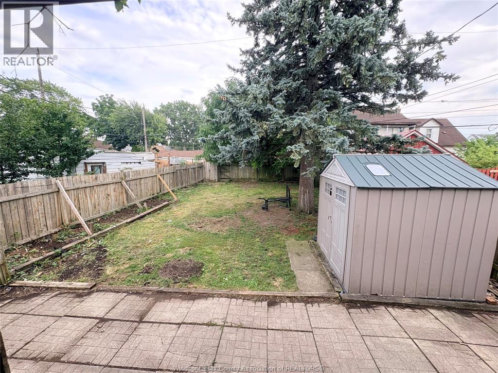 1235 ERIE STREET East - 22
