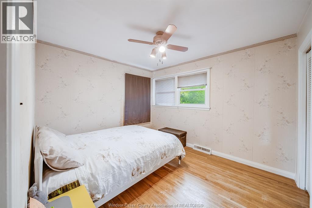 3063 BRUCE AVENUE - 20