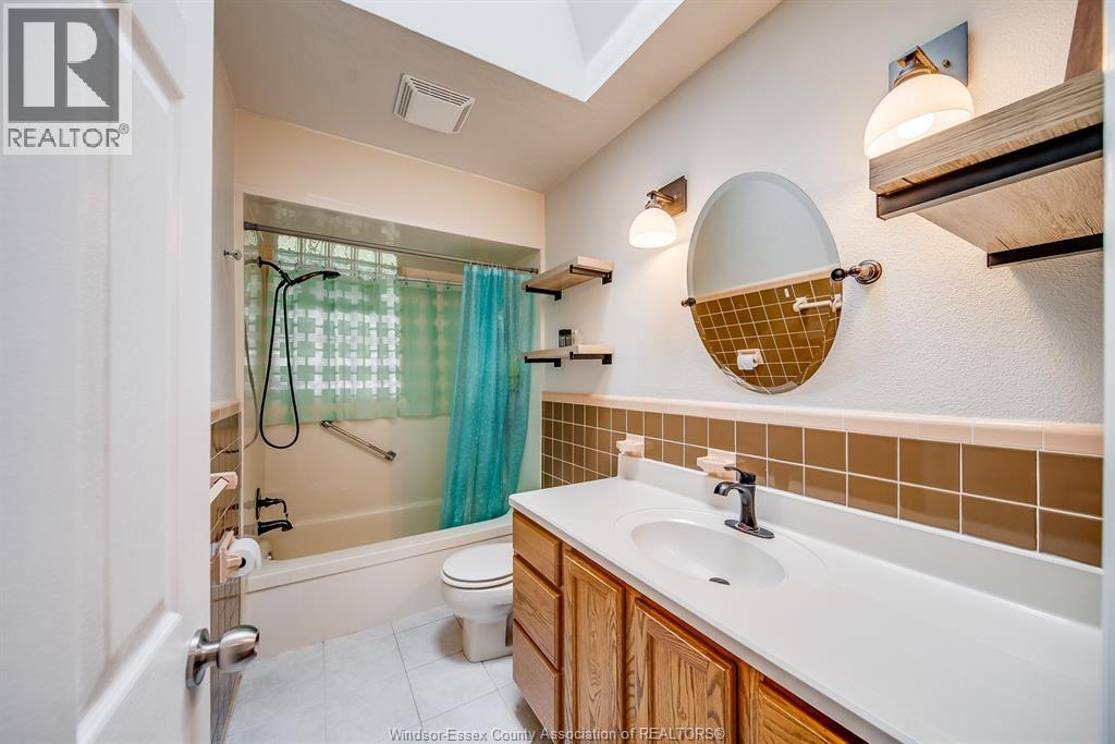 3063 BRUCE AVENUE - 21