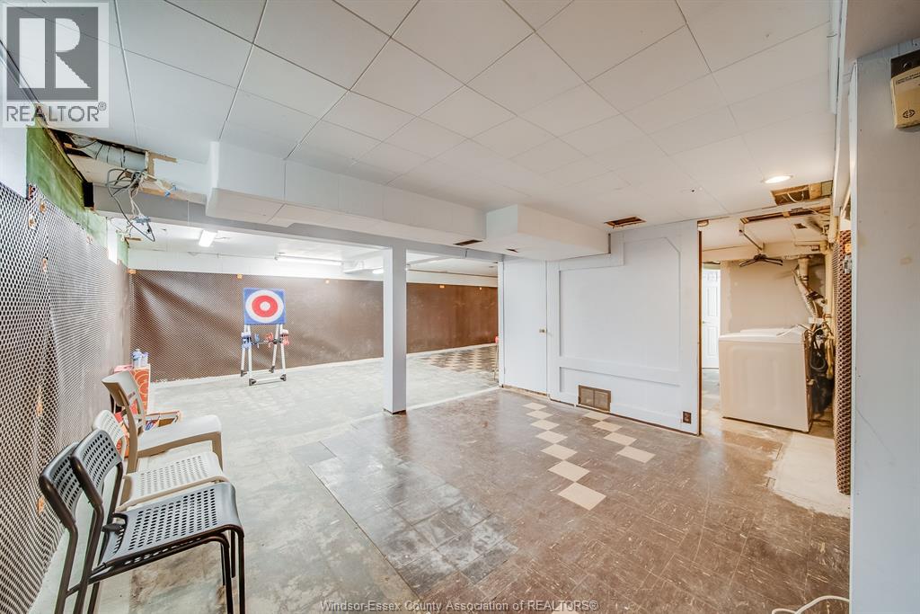 3063 BRUCE AVENUE - 25