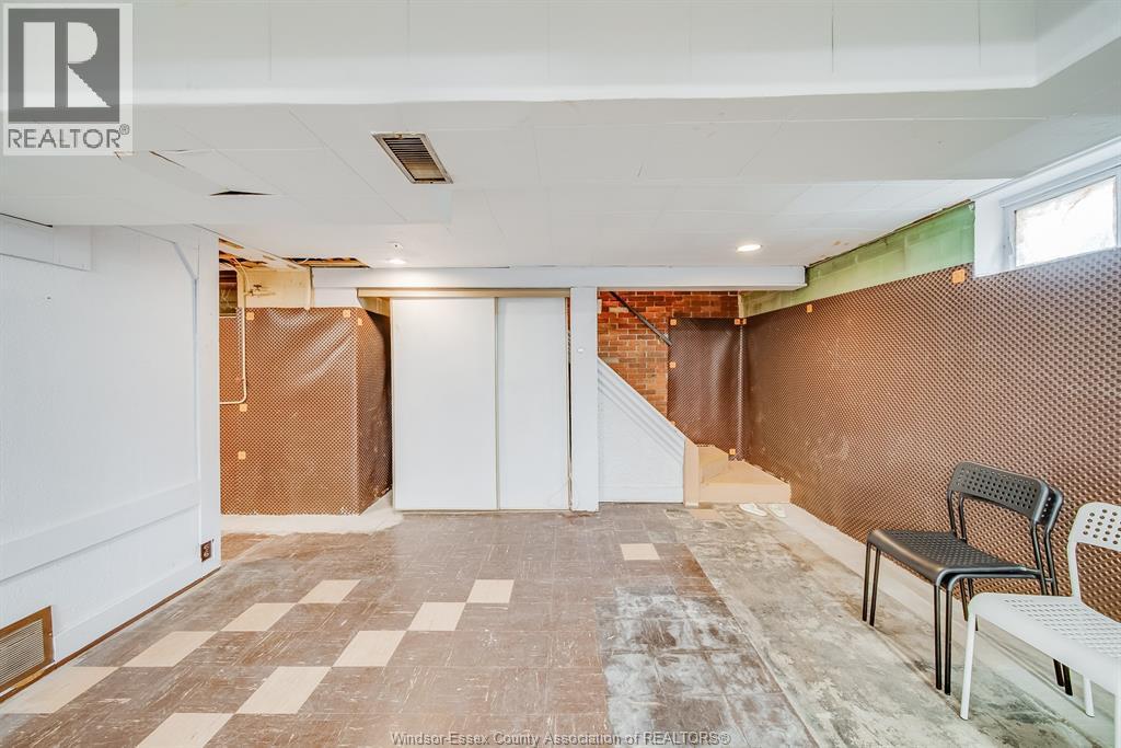 3063 BRUCE AVENUE - 26