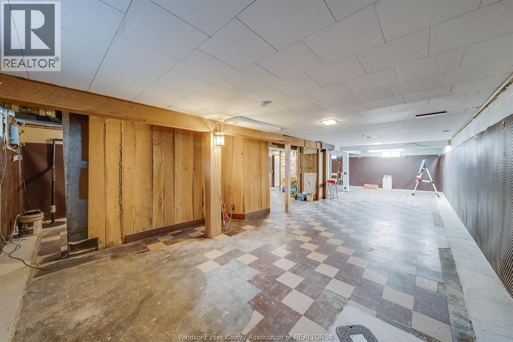 3063 BRUCE AVENUE - 34