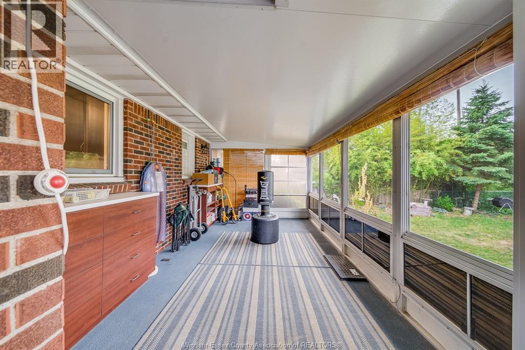 3063 BRUCE AVENUE - 37