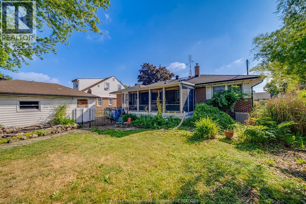 3063 BRUCE AVENUE - 42