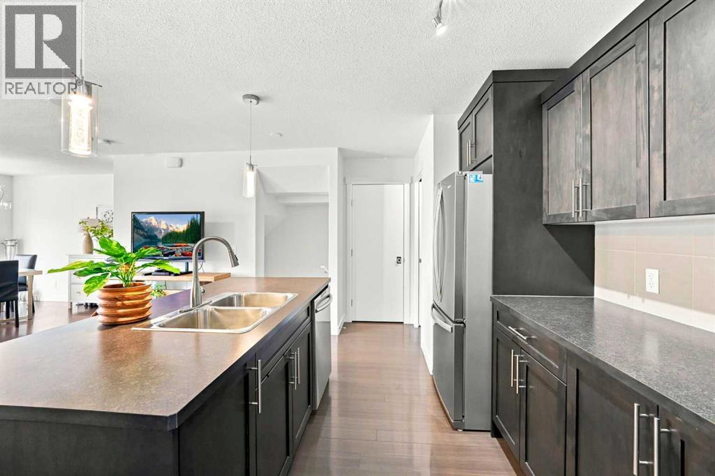 308 Redstone View NE - 16
