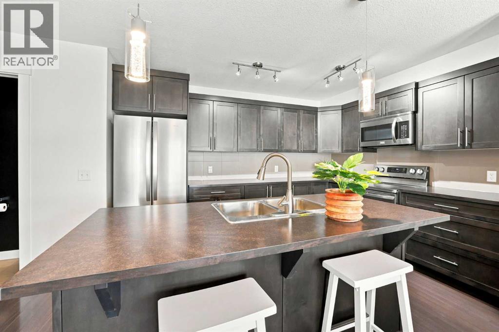 308 Redstone View NE - 24
