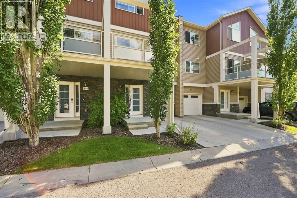 308 Redstone View NE - 44