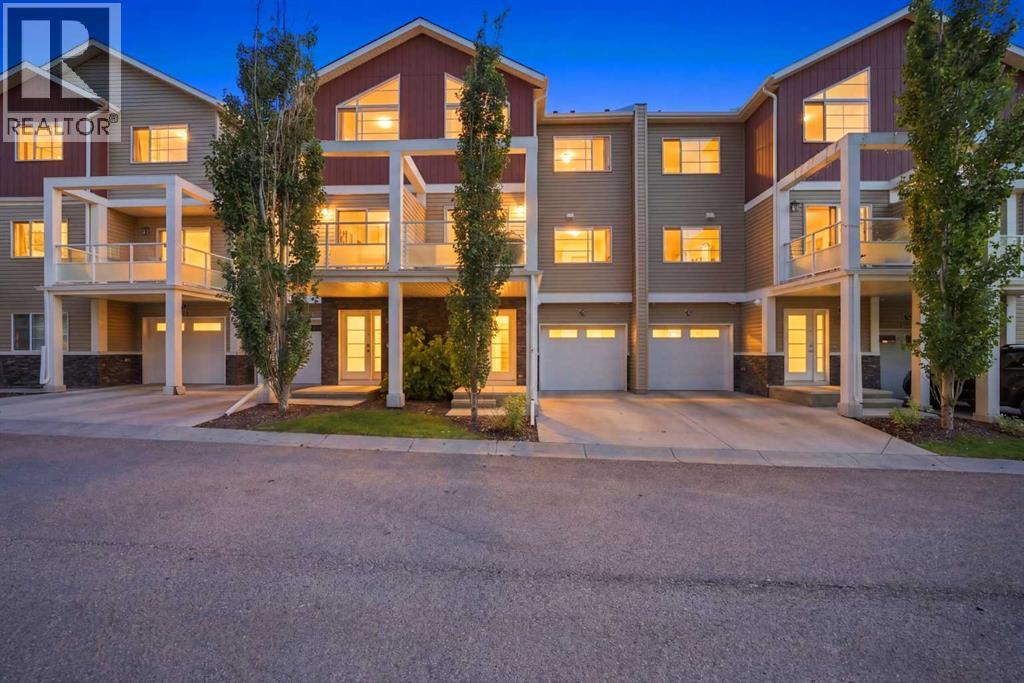 308 Redstone View NE - 45