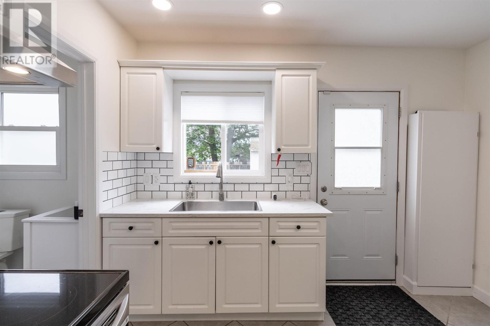 129 Tilley RD - 10