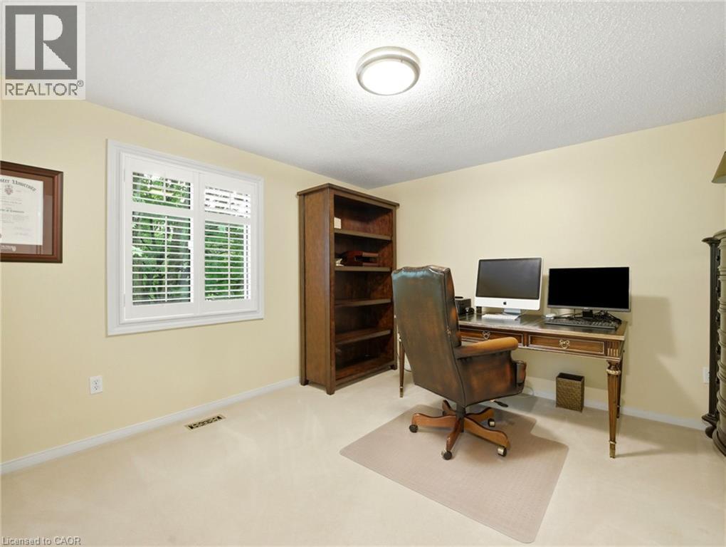 2 CHARTERHOUSE Crescent - Image 32