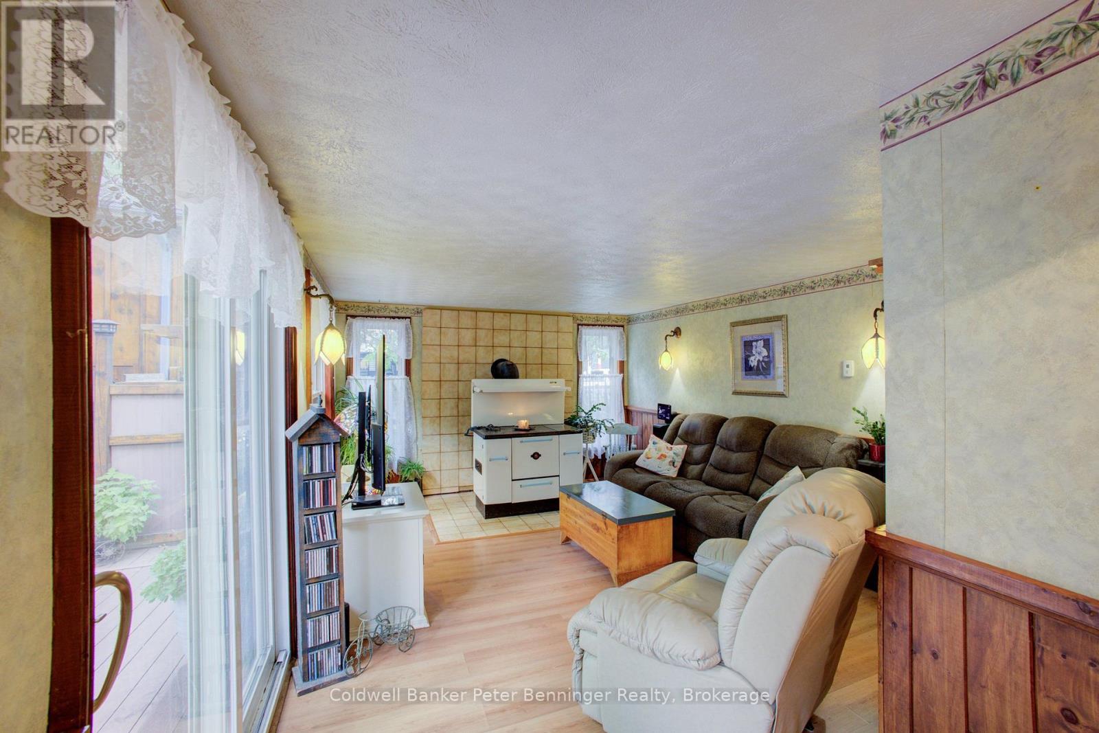 817 OLDE VICTORIA STREET - 20