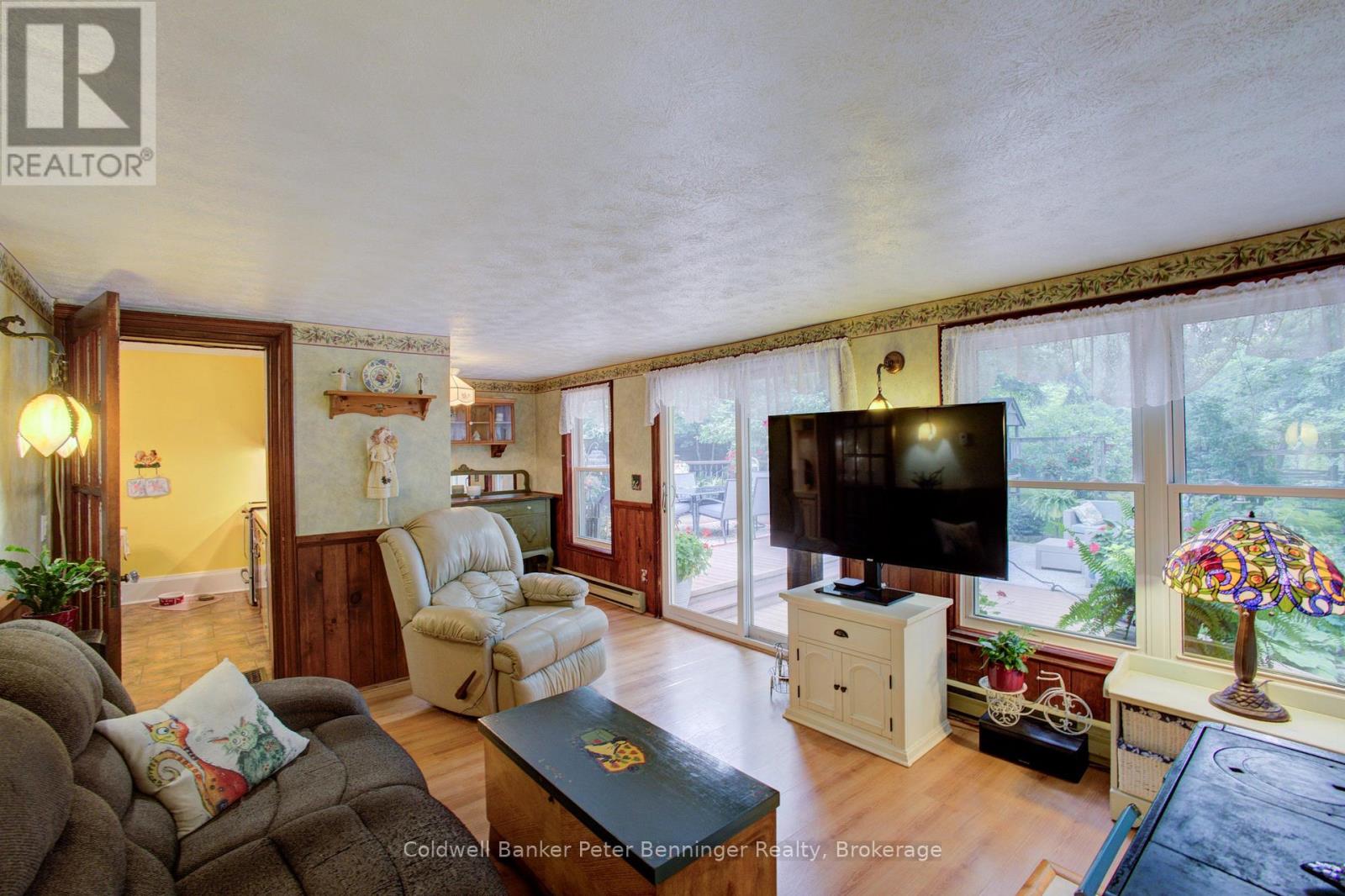 817 OLDE VICTORIA STREET - 21