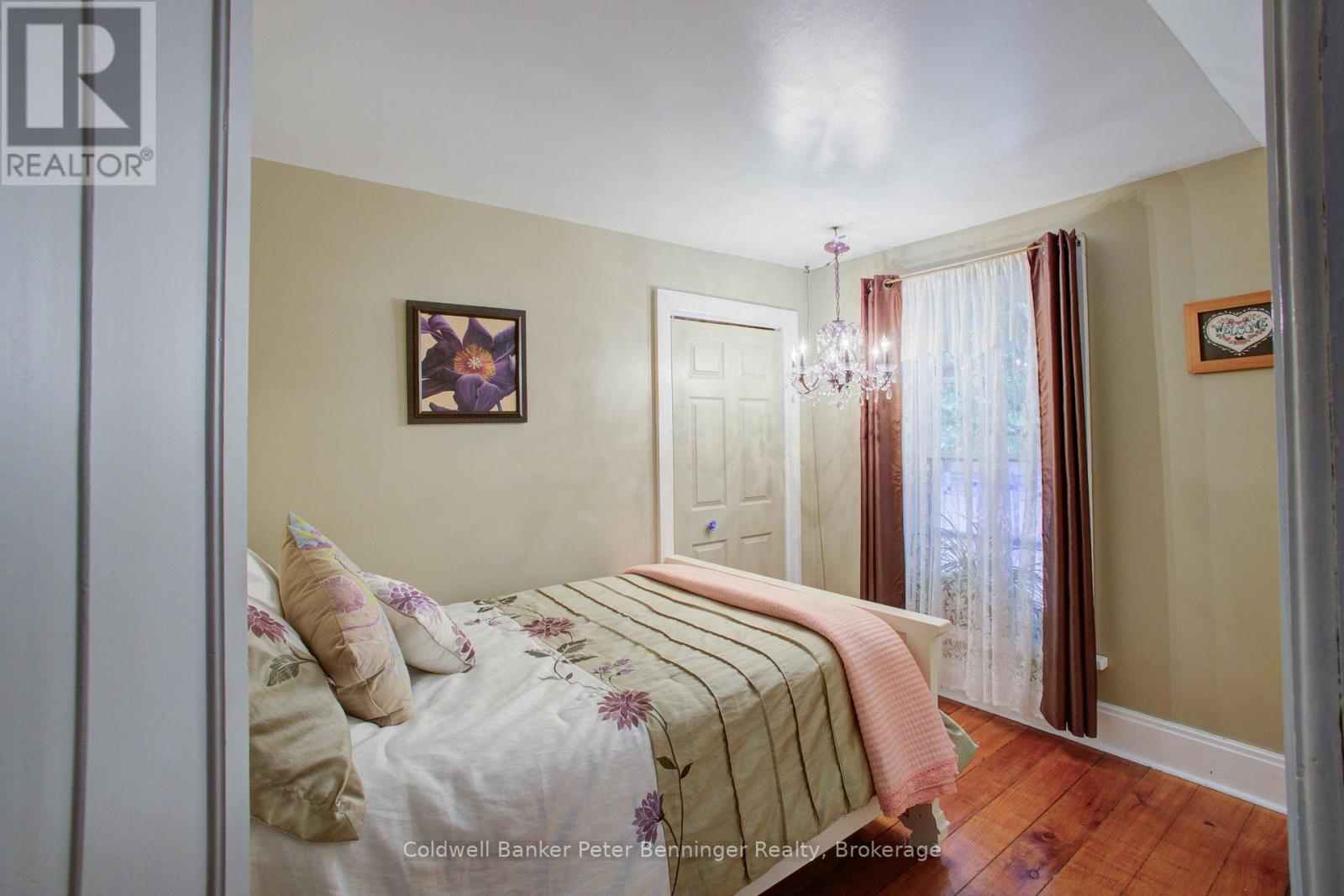 817 OLDE VICTORIA STREET - 23