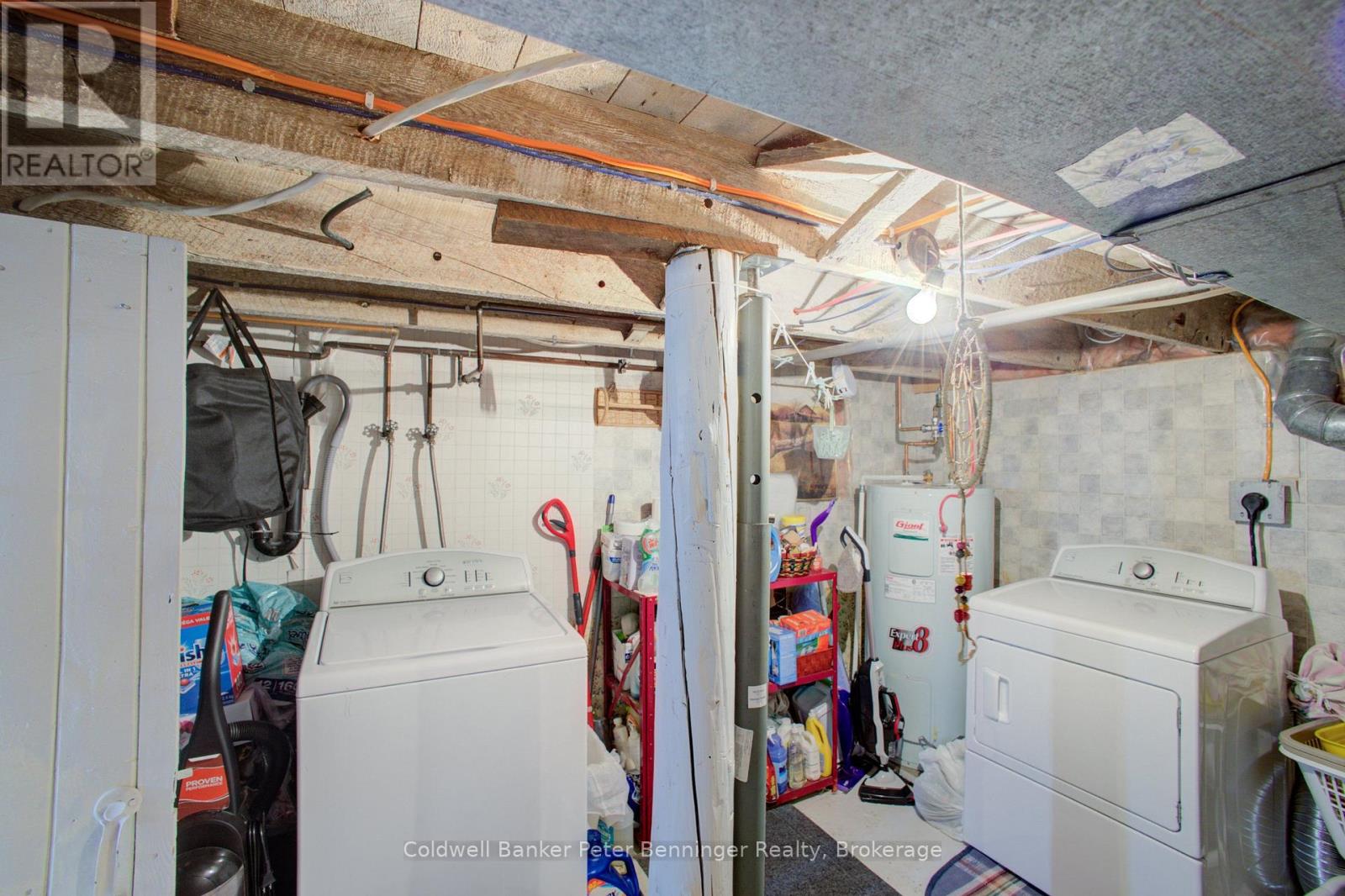 817 OLDE VICTORIA STREET - 27