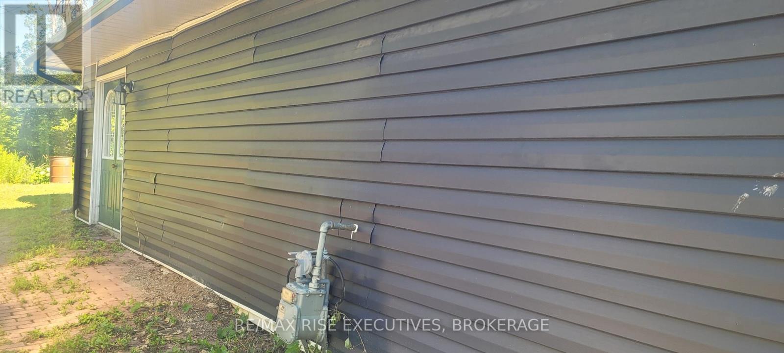 72 ERIC HUTCHESON ROAD - 28